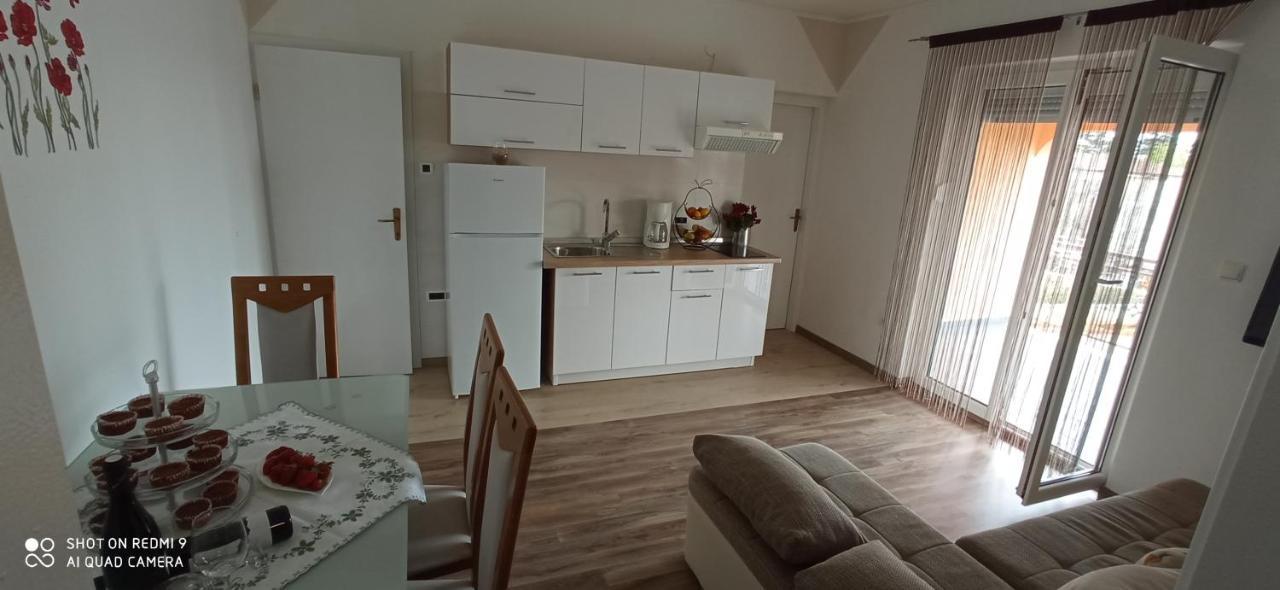 Apartments Katarina Пореч Екстериор снимка